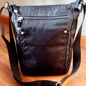 Baggalini cross body bag
